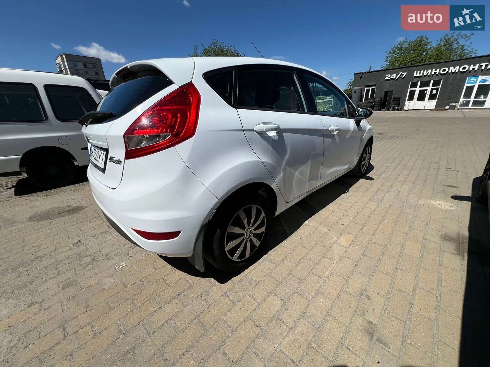 2010 Ford Fiesta - мініатюра 5