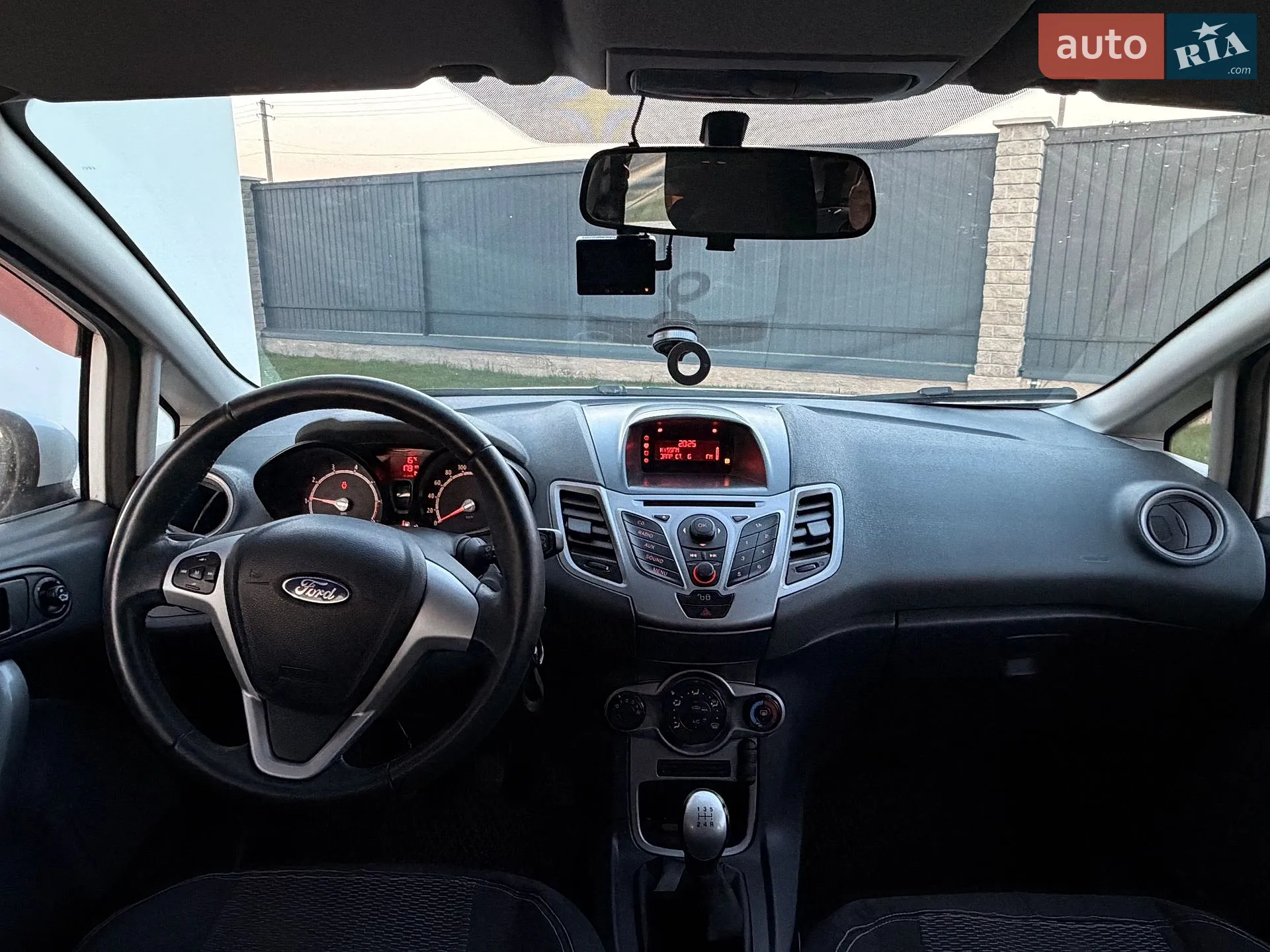 2011 Ford Fiesta - мініатюра 12