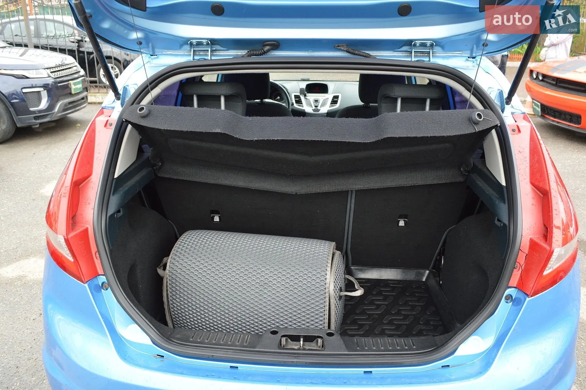 2011 Ford Fiesta - мініатюра 9