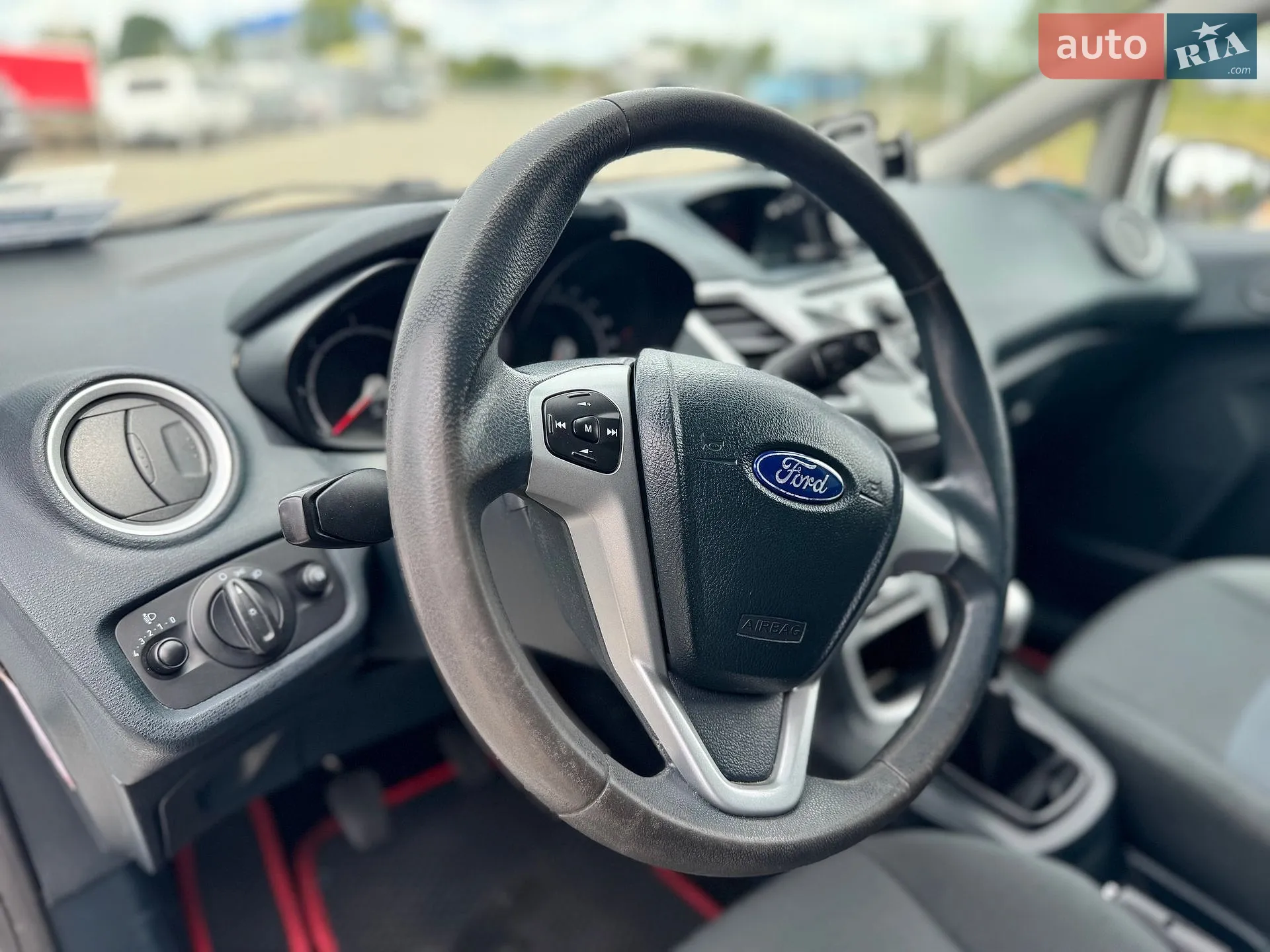 2012 Ford Fiesta - мініатюра 17