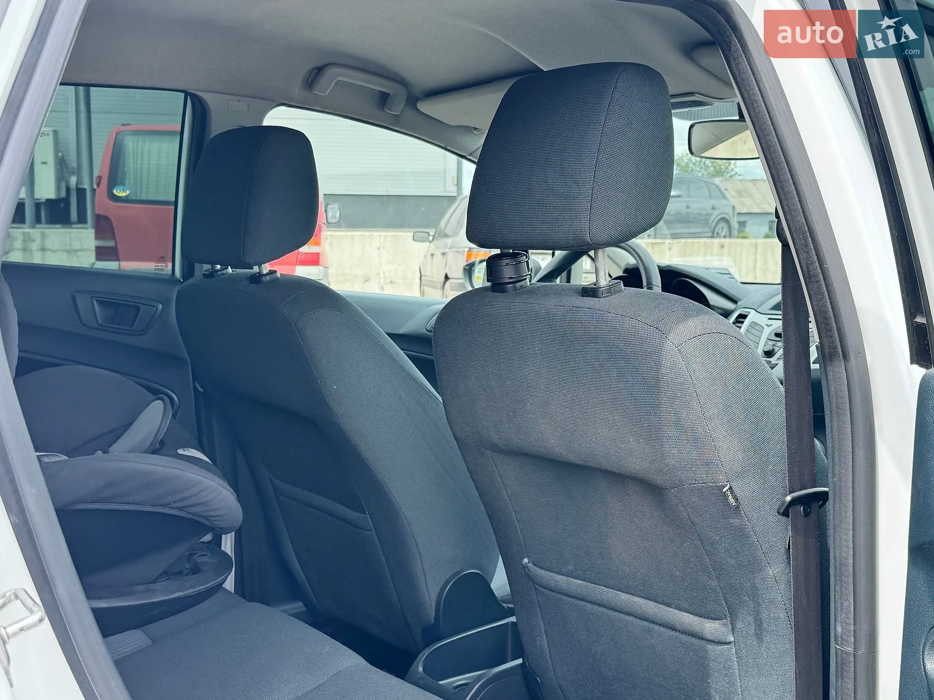2012 Ford Fiesta - мініатюра 31