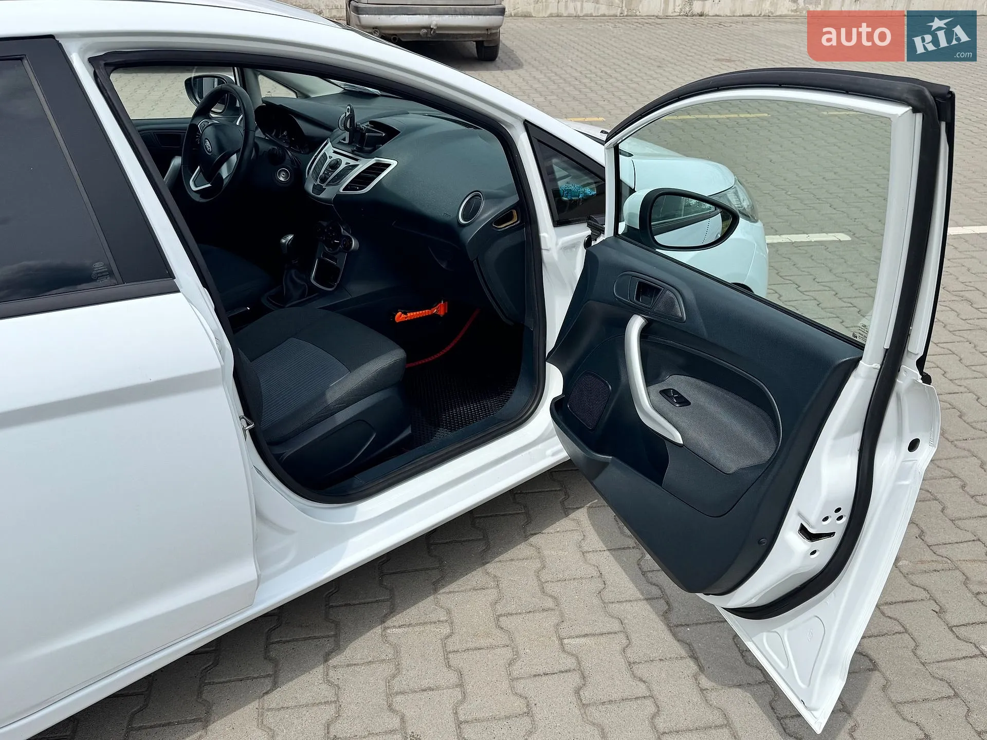 2012 Ford Fiesta - мініатюра 33