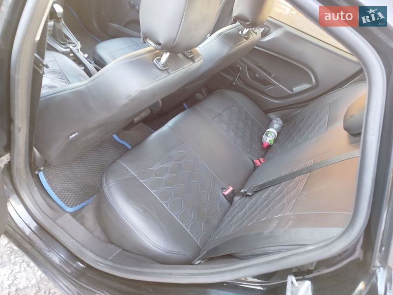 Седан Ford Fiesta 2015 в Днепре фото 9 Седан Ford Fiesta 2015 в Днепре