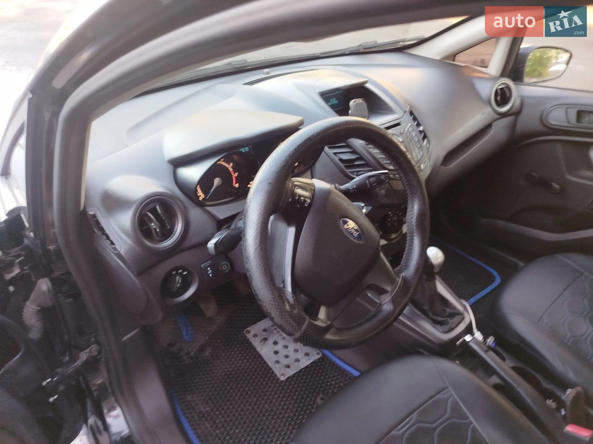 2015 Ford Fiesta - мініатюра 8