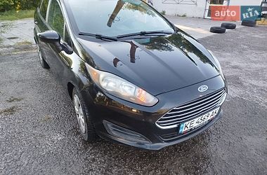 Седан Ford Fiesta 2015 в Днепре фото Седан Ford Fiesta 2015 в Днепре