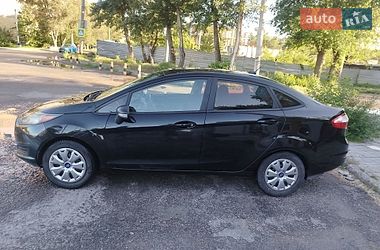 Седан Ford Fiesta 2015 в Дніпрі