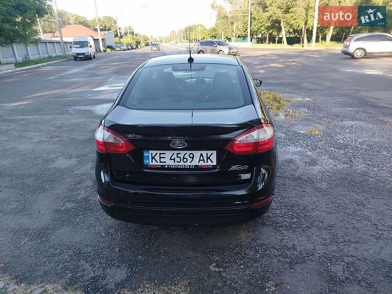 Седан Ford Fiesta 2015 в Днепре фото 4 Седан Ford Fiesta 2015 в Днепре