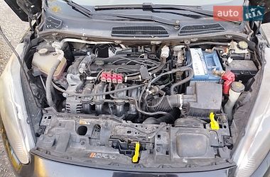 Седан Ford Fiesta 2015 в Днепре фото 11 Седан Ford Fiesta 2015 в Днепре