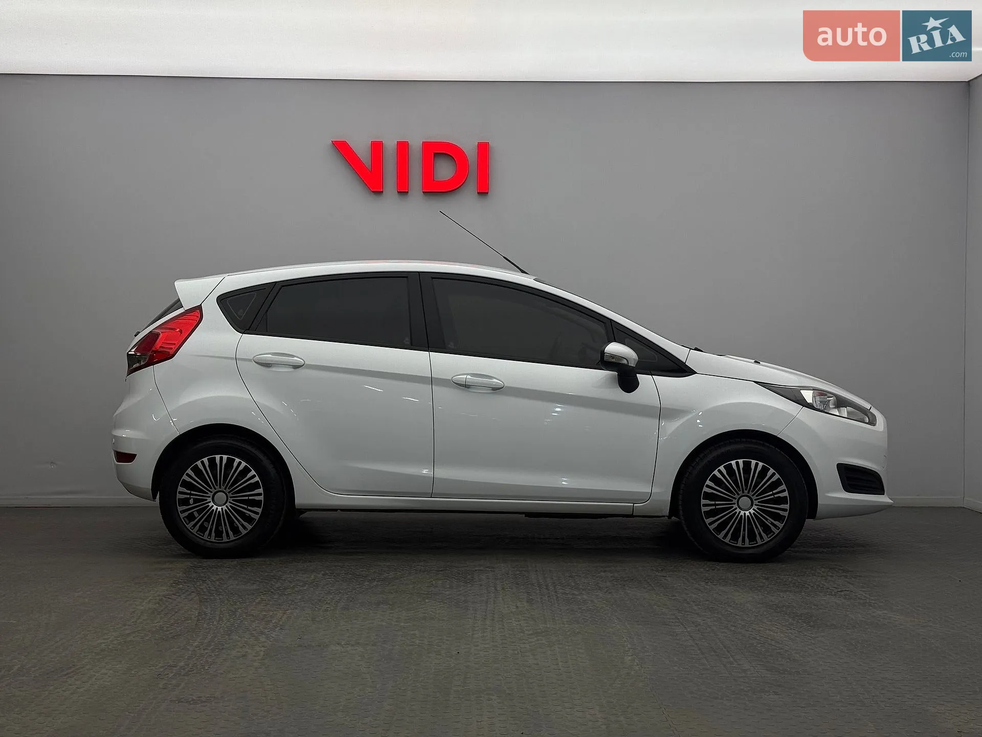 2015 Ford Fiesta - мініатюра 4