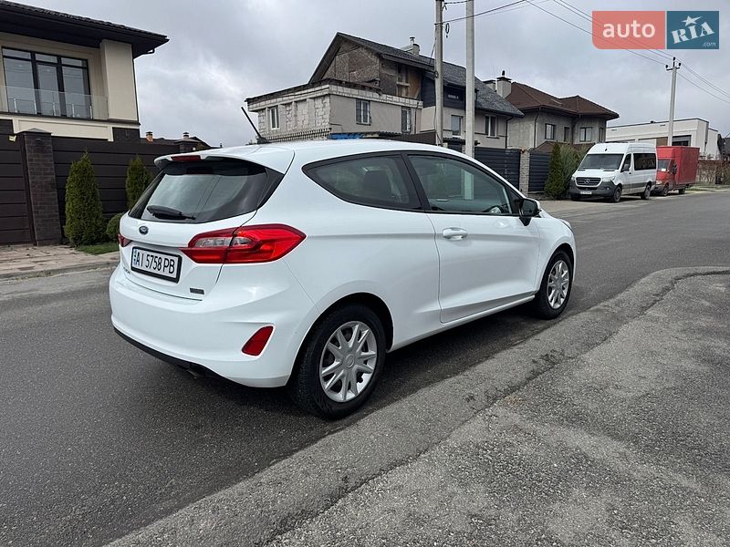 Хэтчбек Ford Fiesta 2018 в Киеве