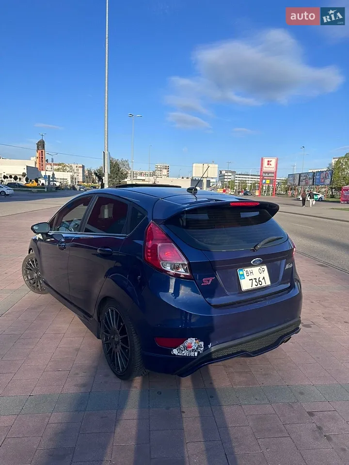2016 Ford Fiesta - мініатюра 19