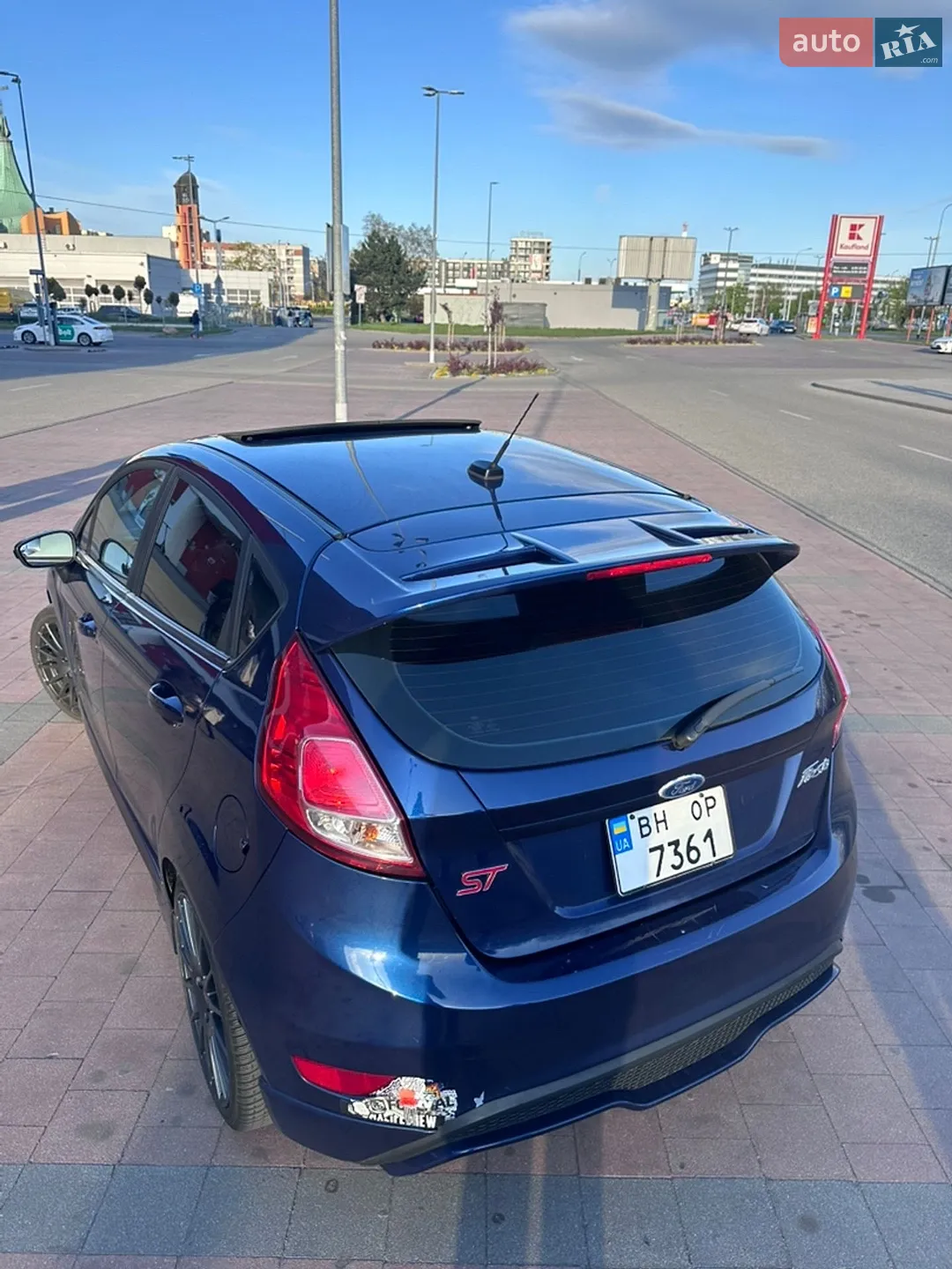 2015 Ford Fiesta - мініатюра 7