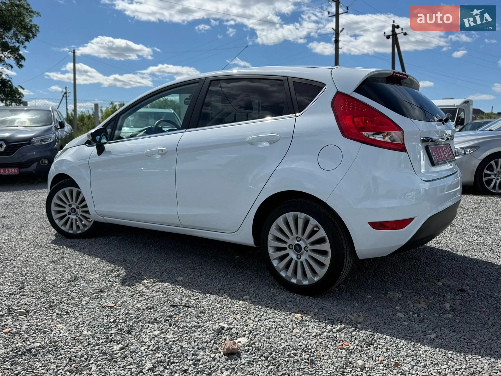 2011 Ford Fiesta - мініатюра 10