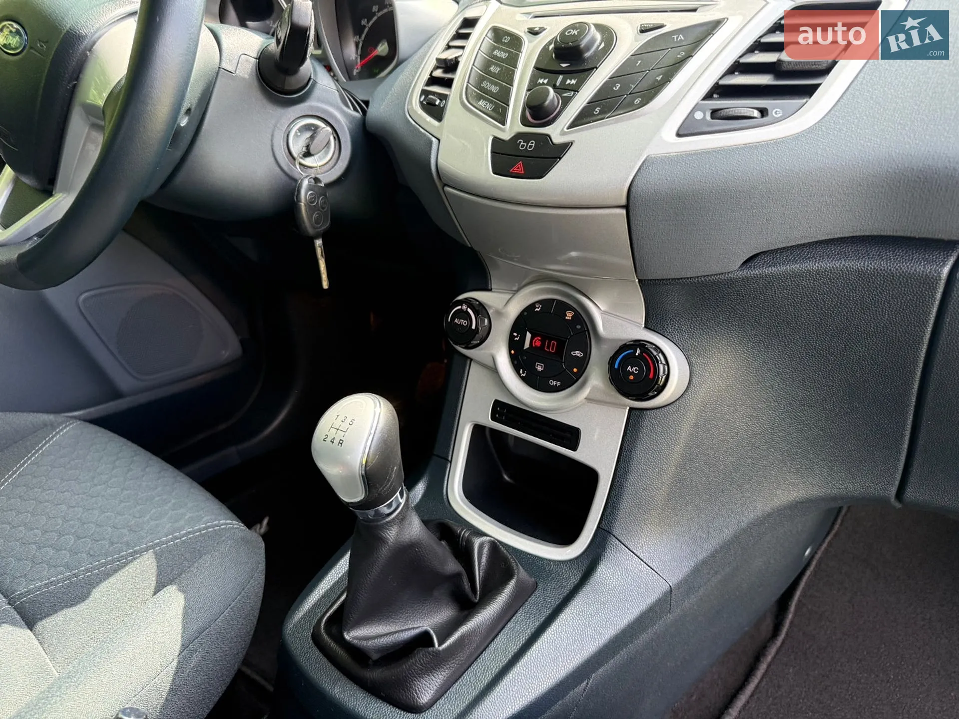 2011 Ford Fiesta - мініатюра 21