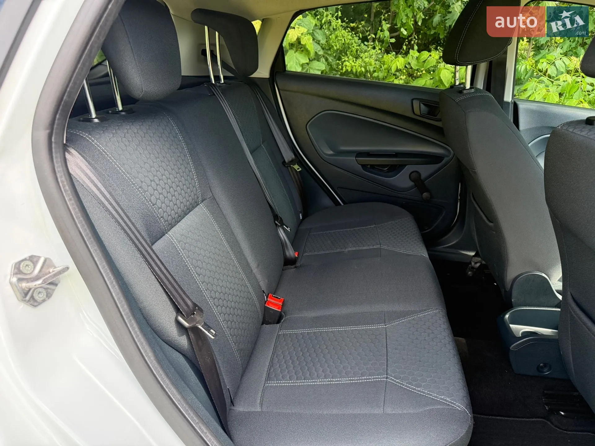 2011 Ford Fiesta - мініатюра 26