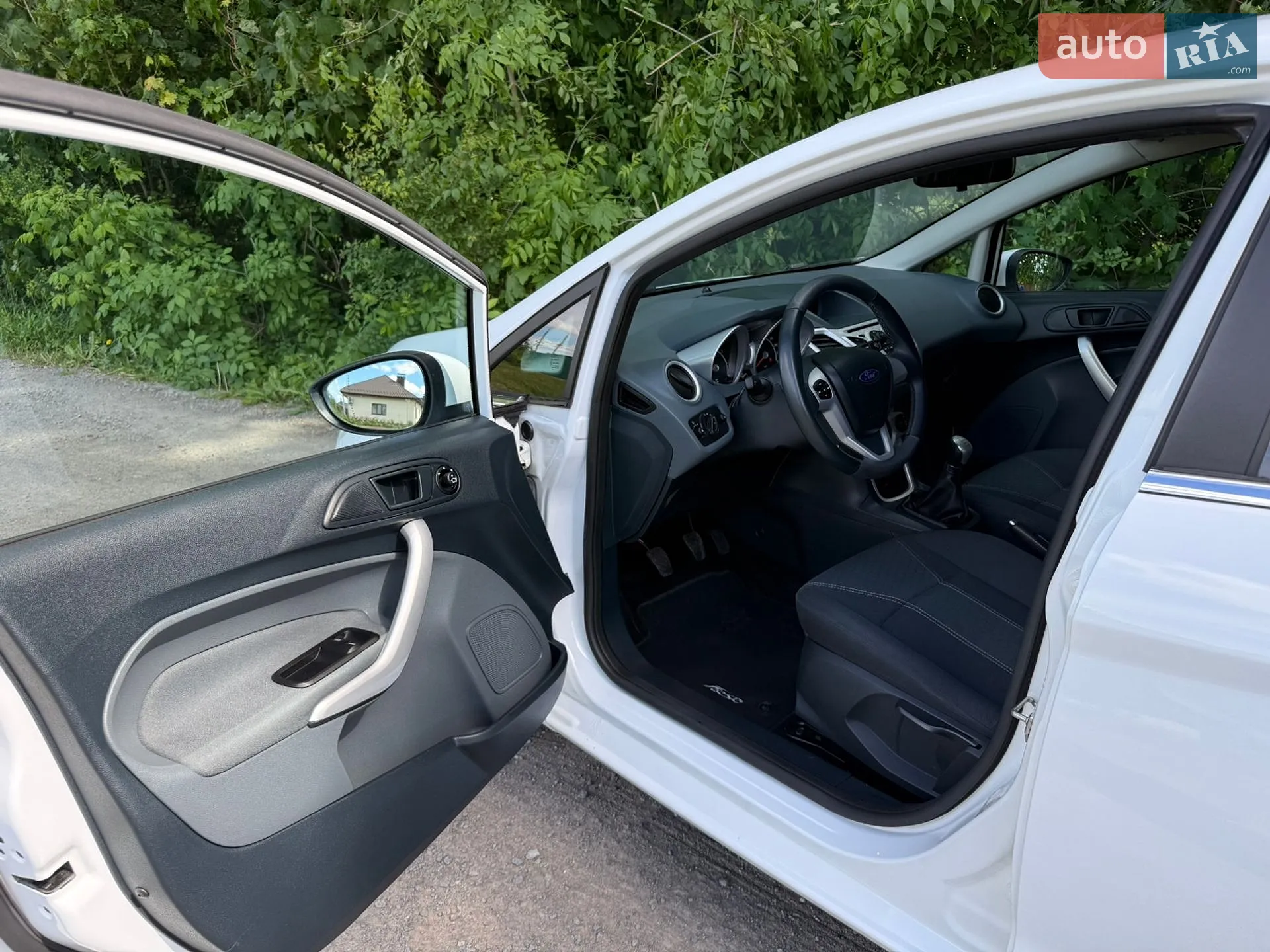 2011 Ford Fiesta - мініатюра 41