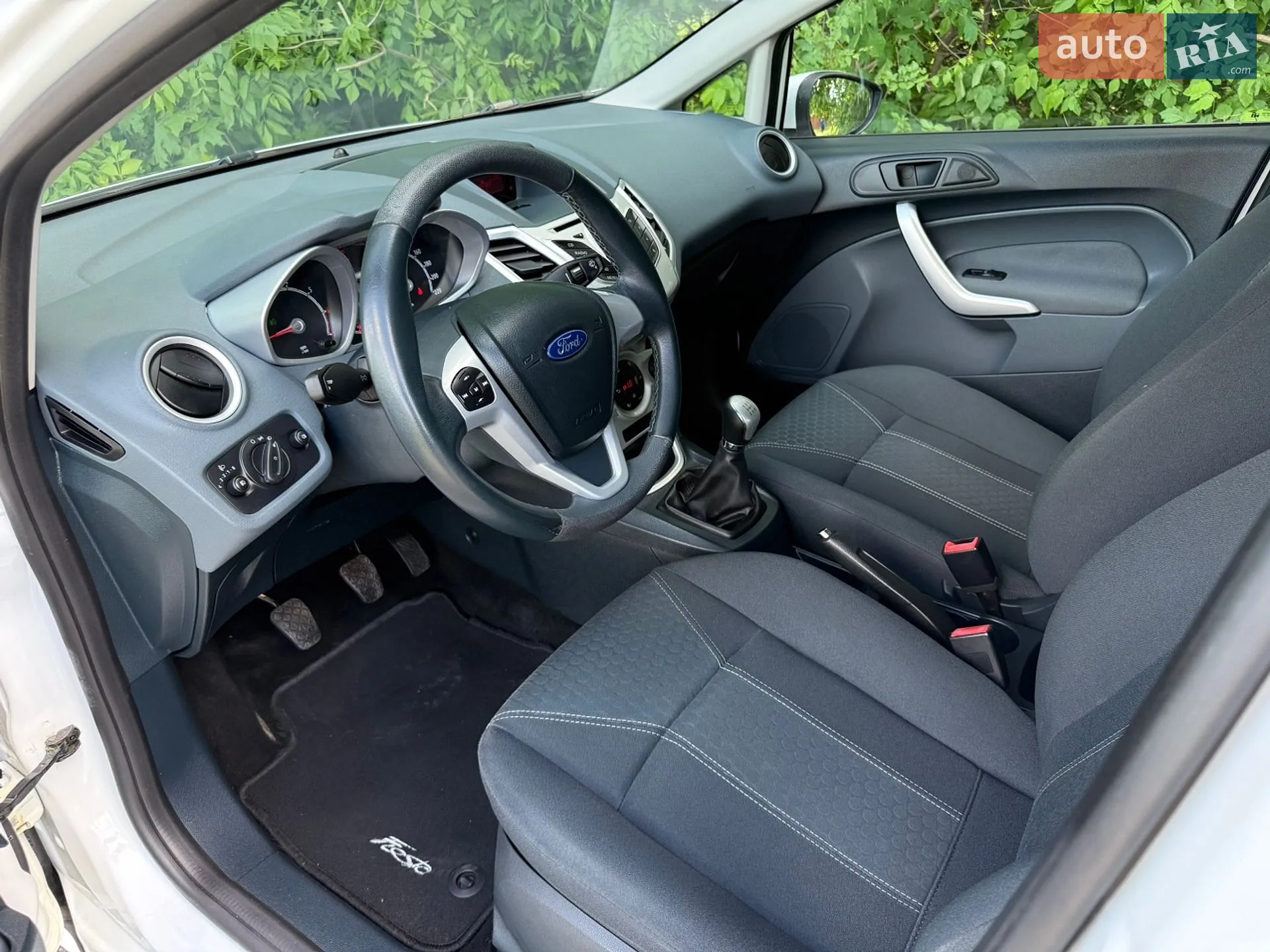 2011 Ford Fiesta - мініатюра 42