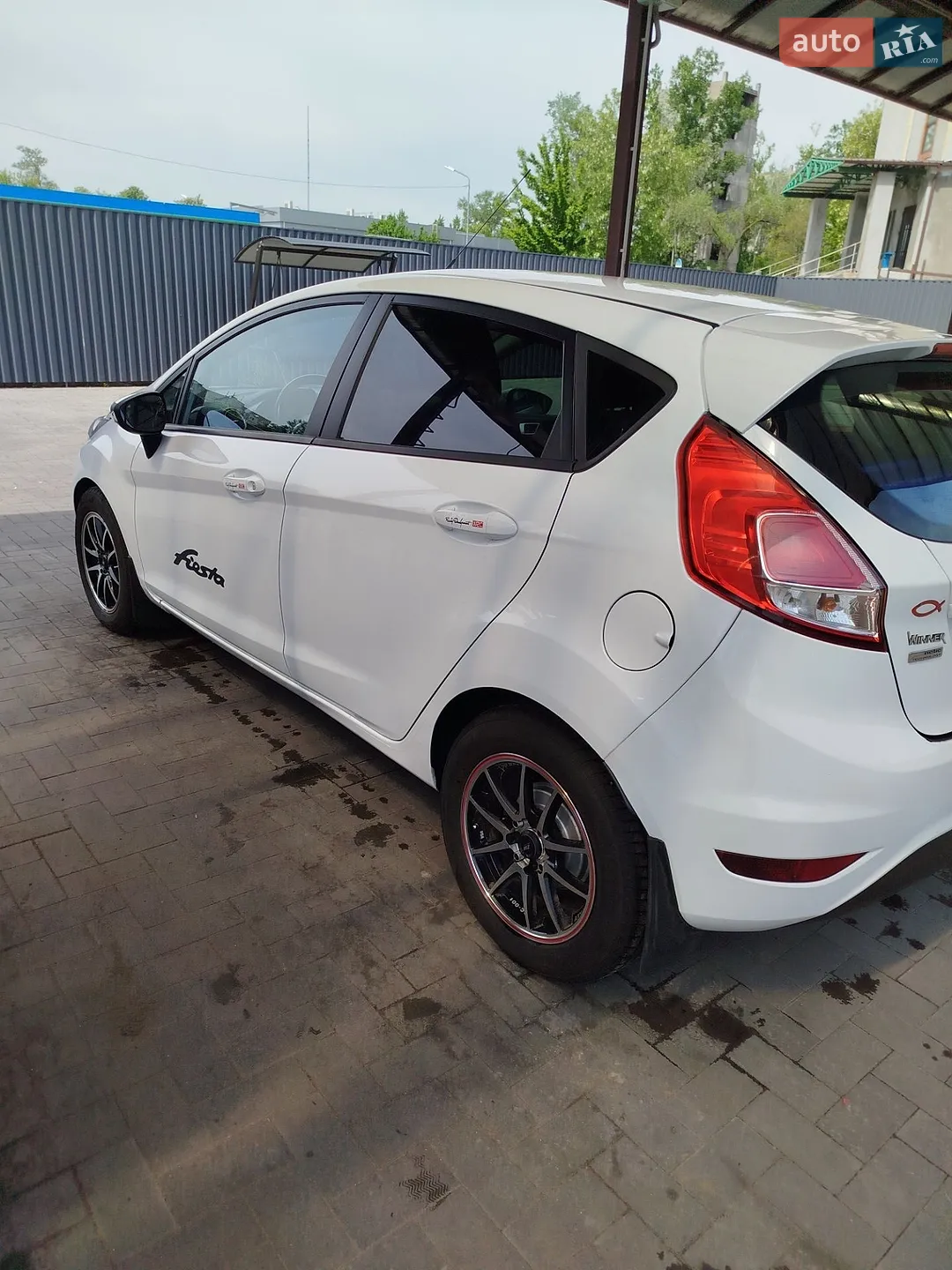 2013 Ford Fiesta - мініатюра 8
