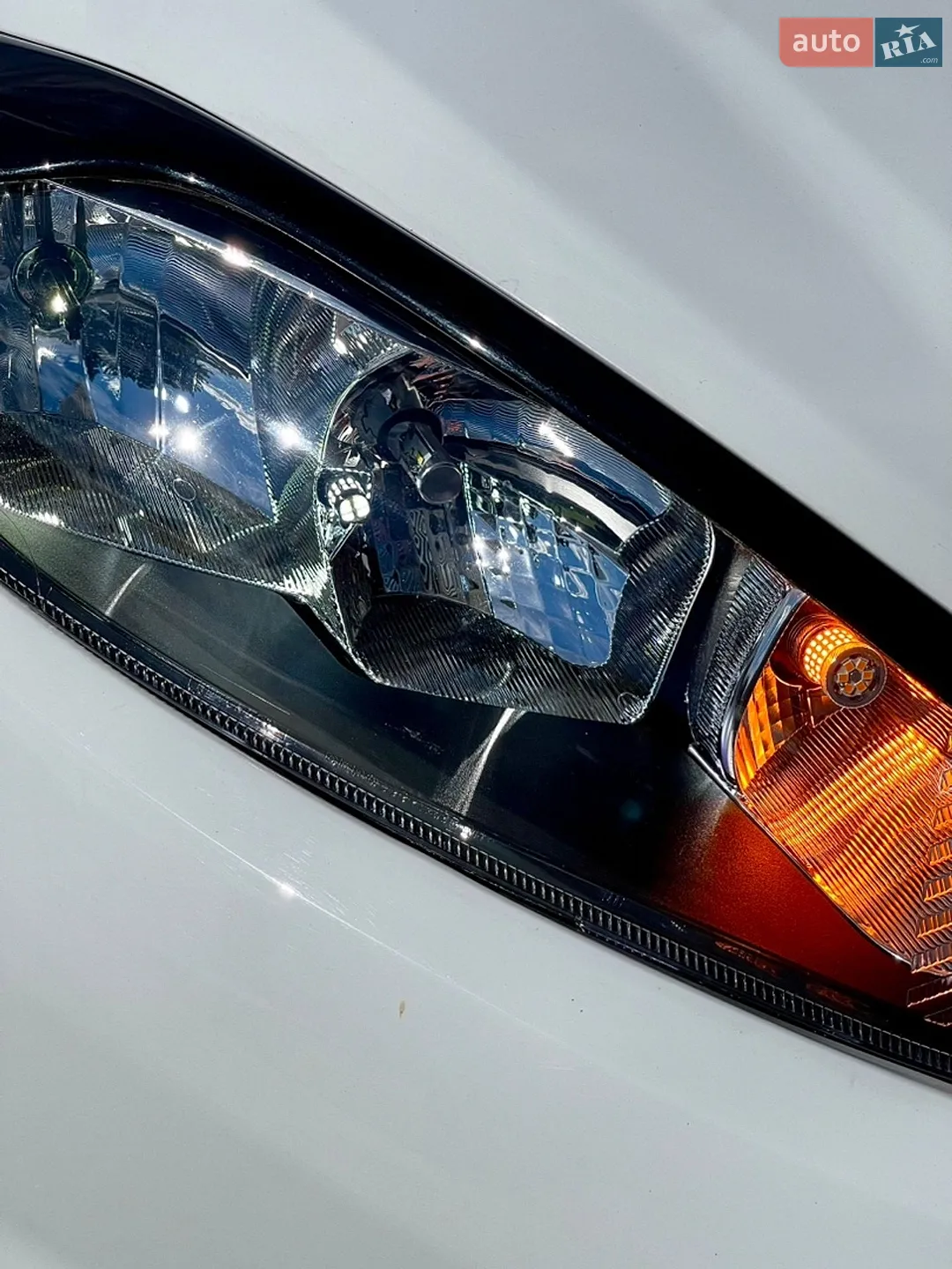 2013 Ford Fiesta - мініатюра 13