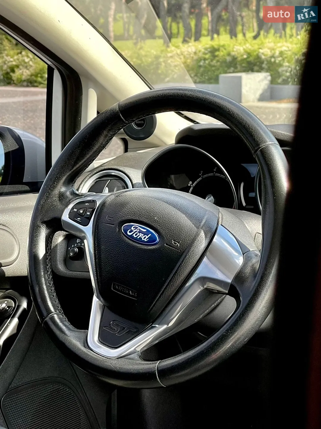 2013 Ford Fiesta - мініатюра 34