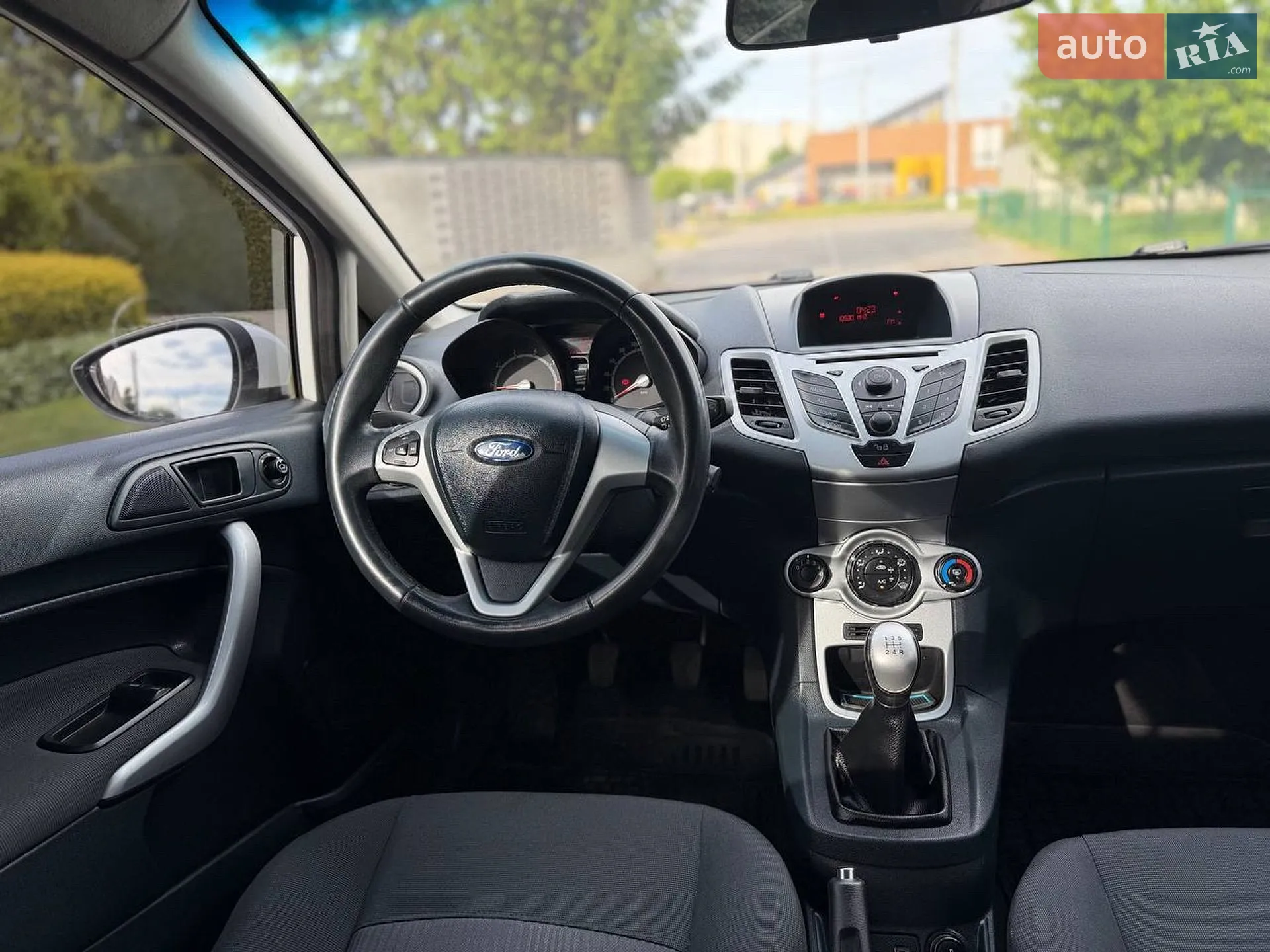2012 Ford Fiesta - мініатюра 41