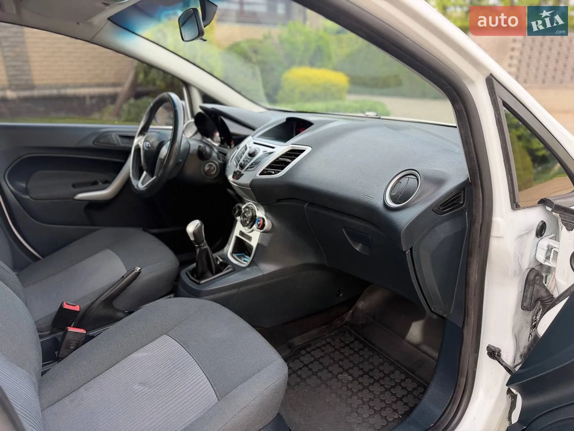 2012 Ford Fiesta - мініатюра 48