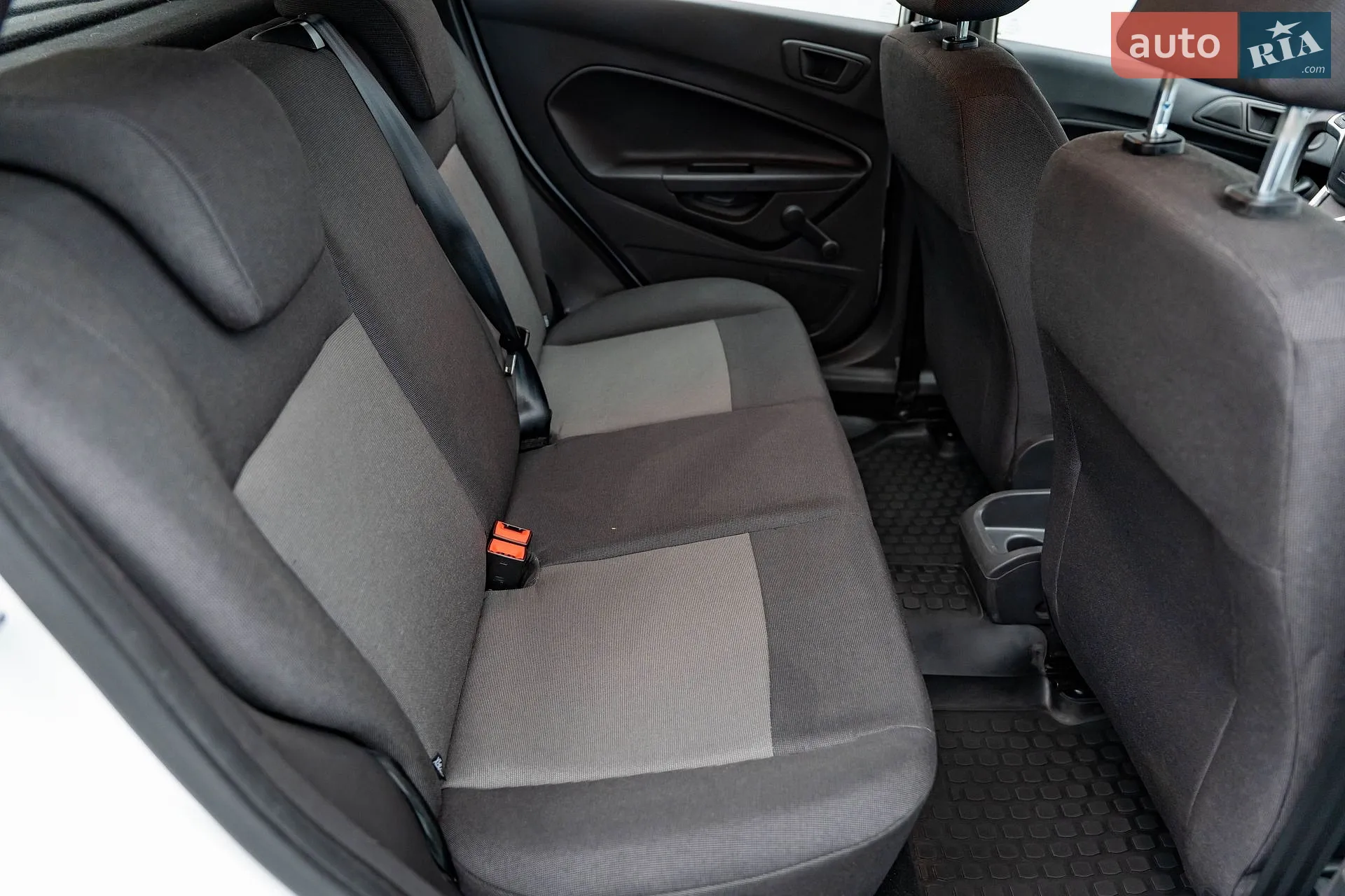 2013 Ford Fiesta - мініатюра 19