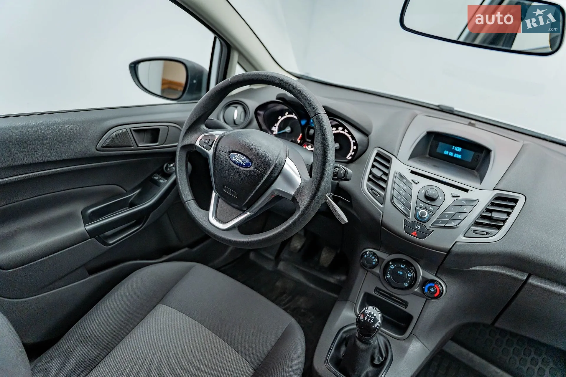 2013 Ford Fiesta - мініатюра 11