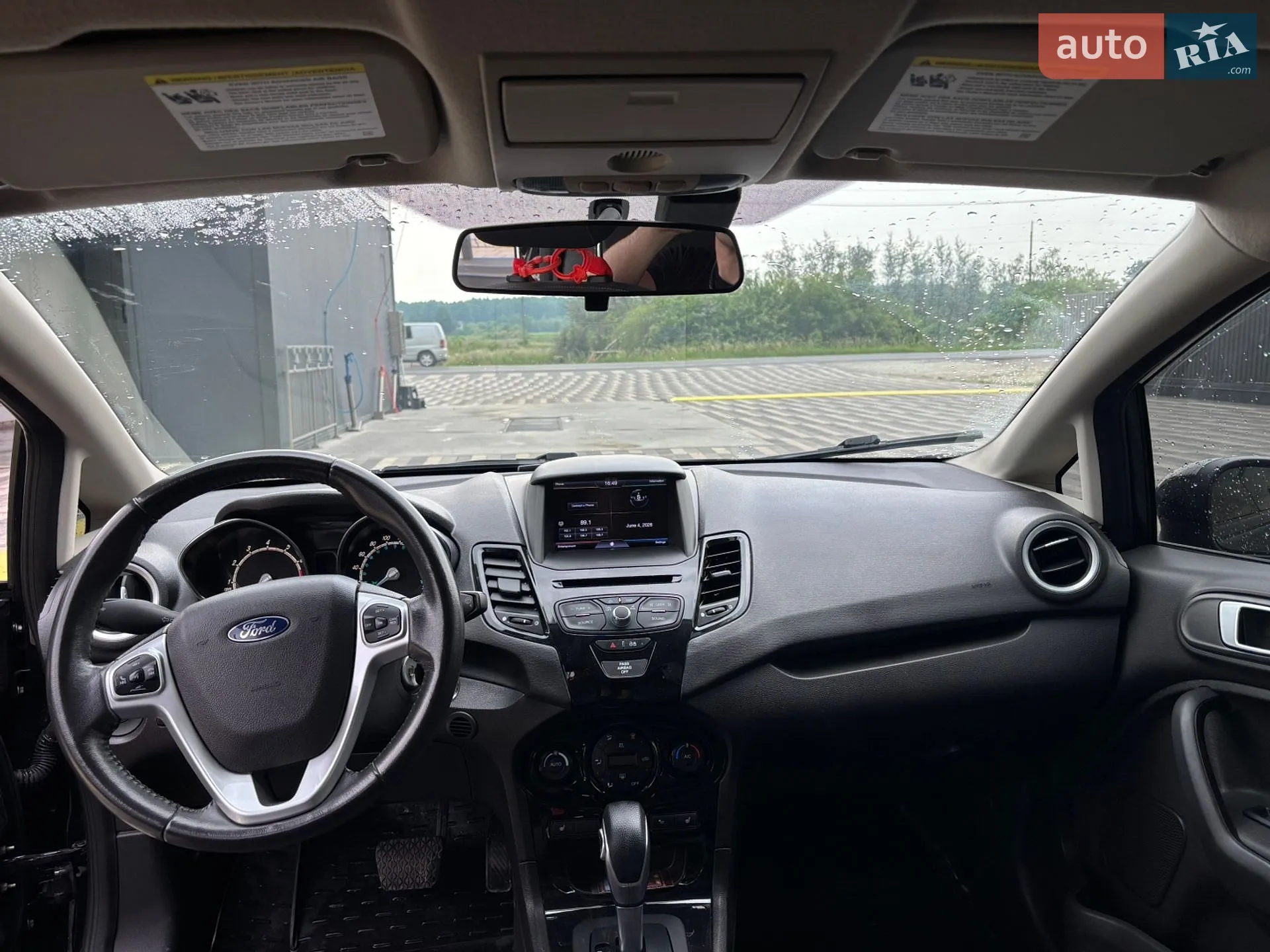 2013 Ford Fiesta - мініатюра 12