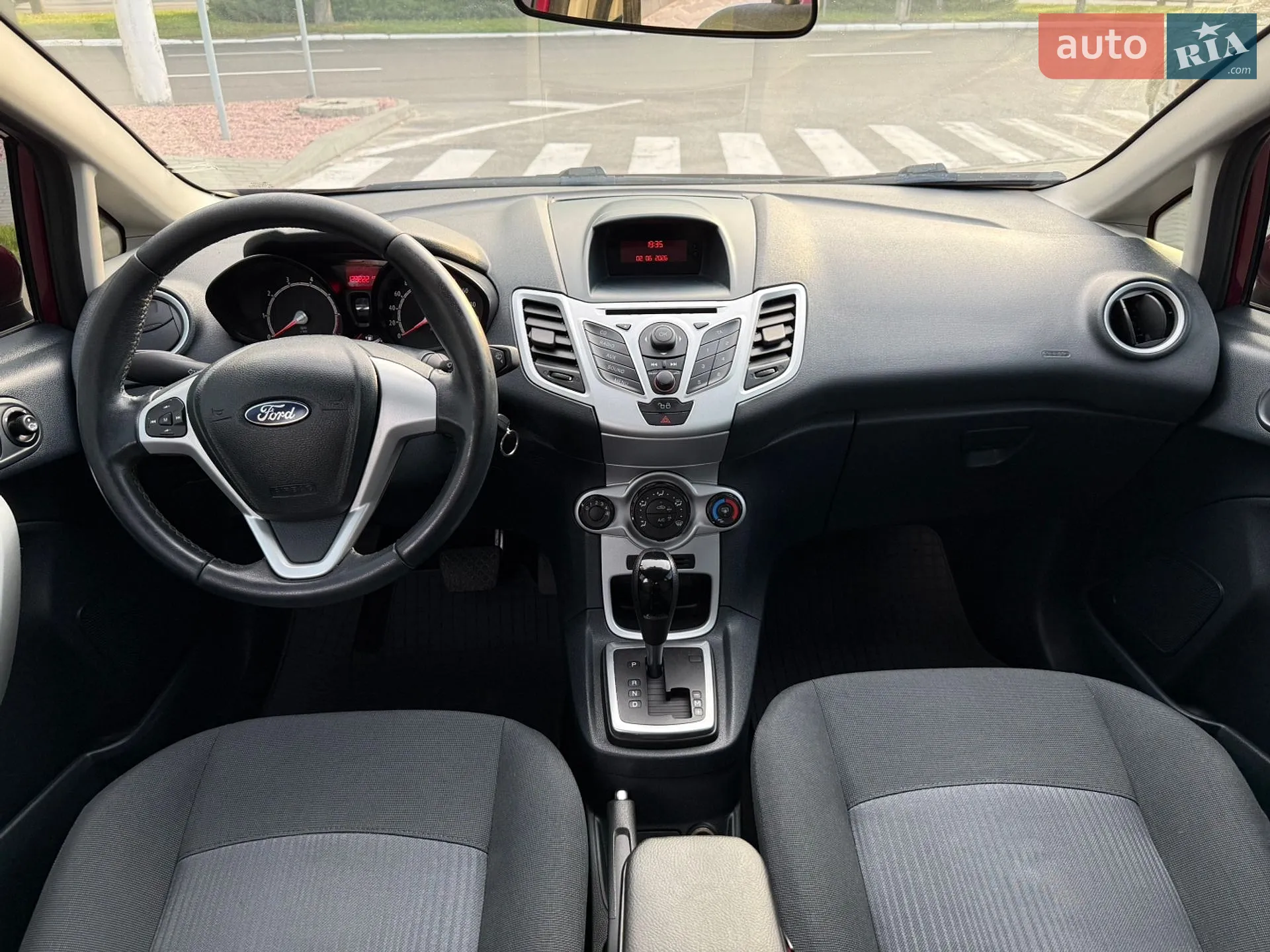 2011 Ford Fiesta - мініатюра 10