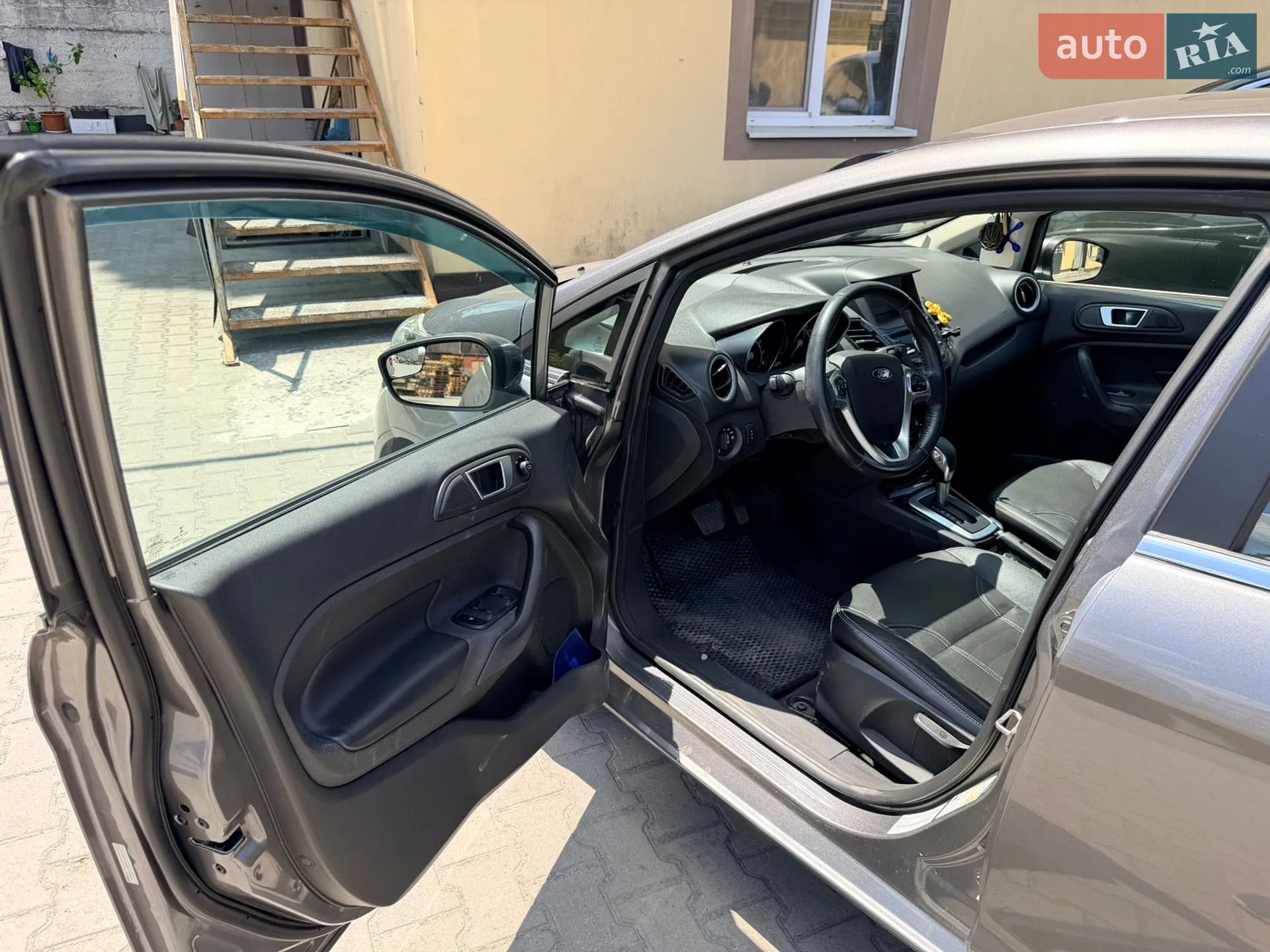 2013 Ford Fiesta - мініатюра 17