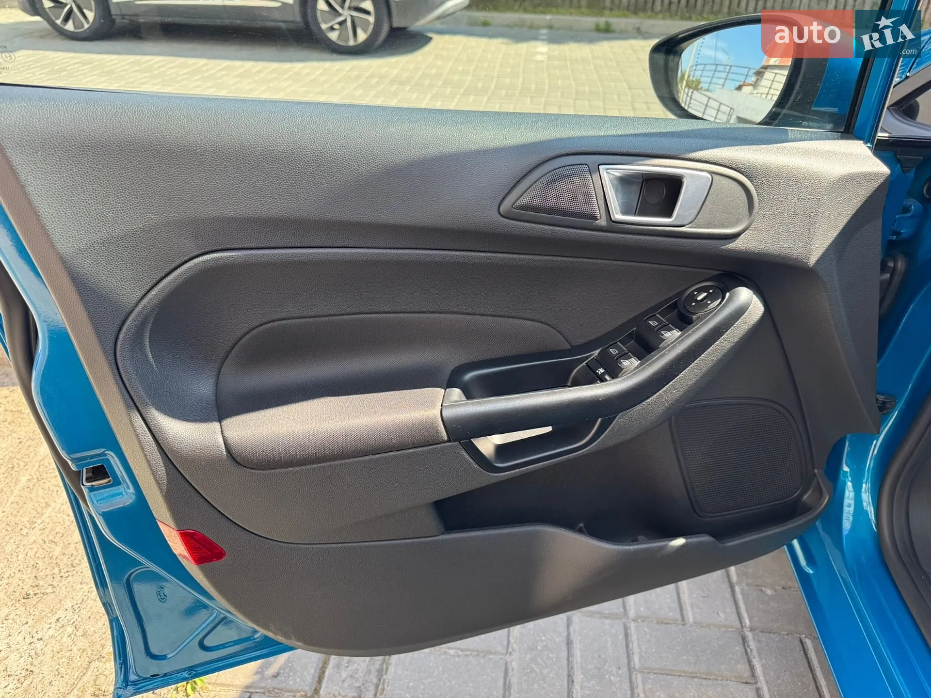 2013 Ford Fiesta - мініатюра 13