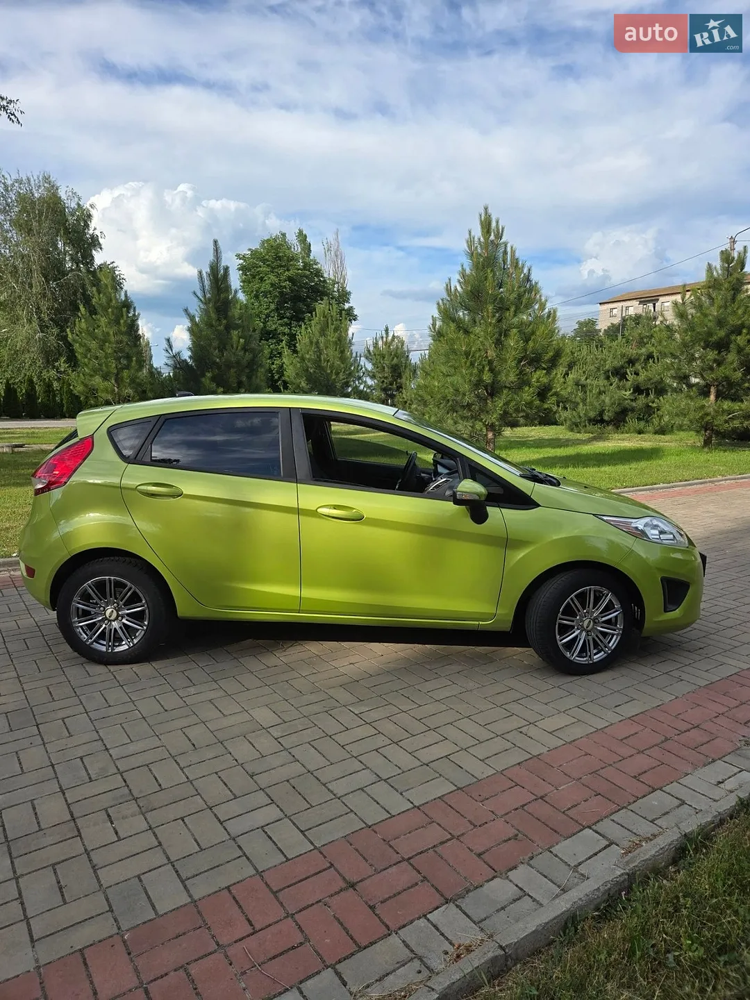 2012 Ford Fiesta - мініатюра 9