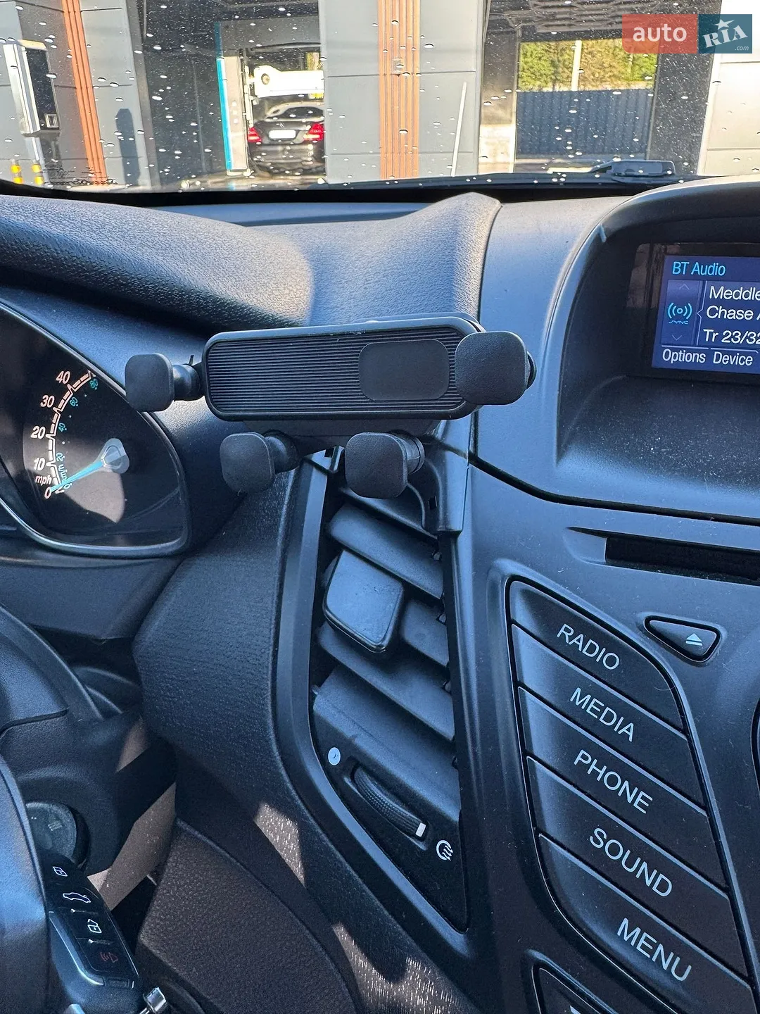 2014 Ford Fiesta - мініатюра 15