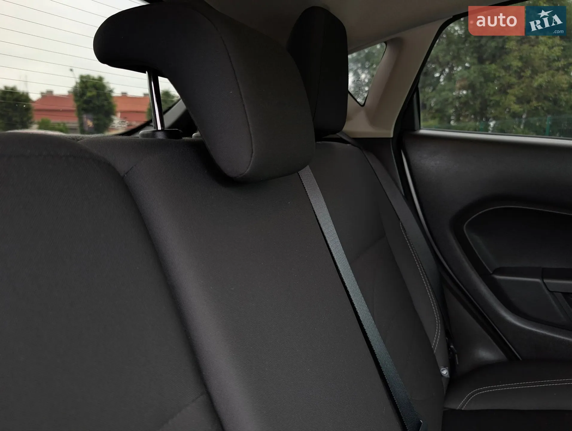 2016 Ford Fiesta - мініатюра 39