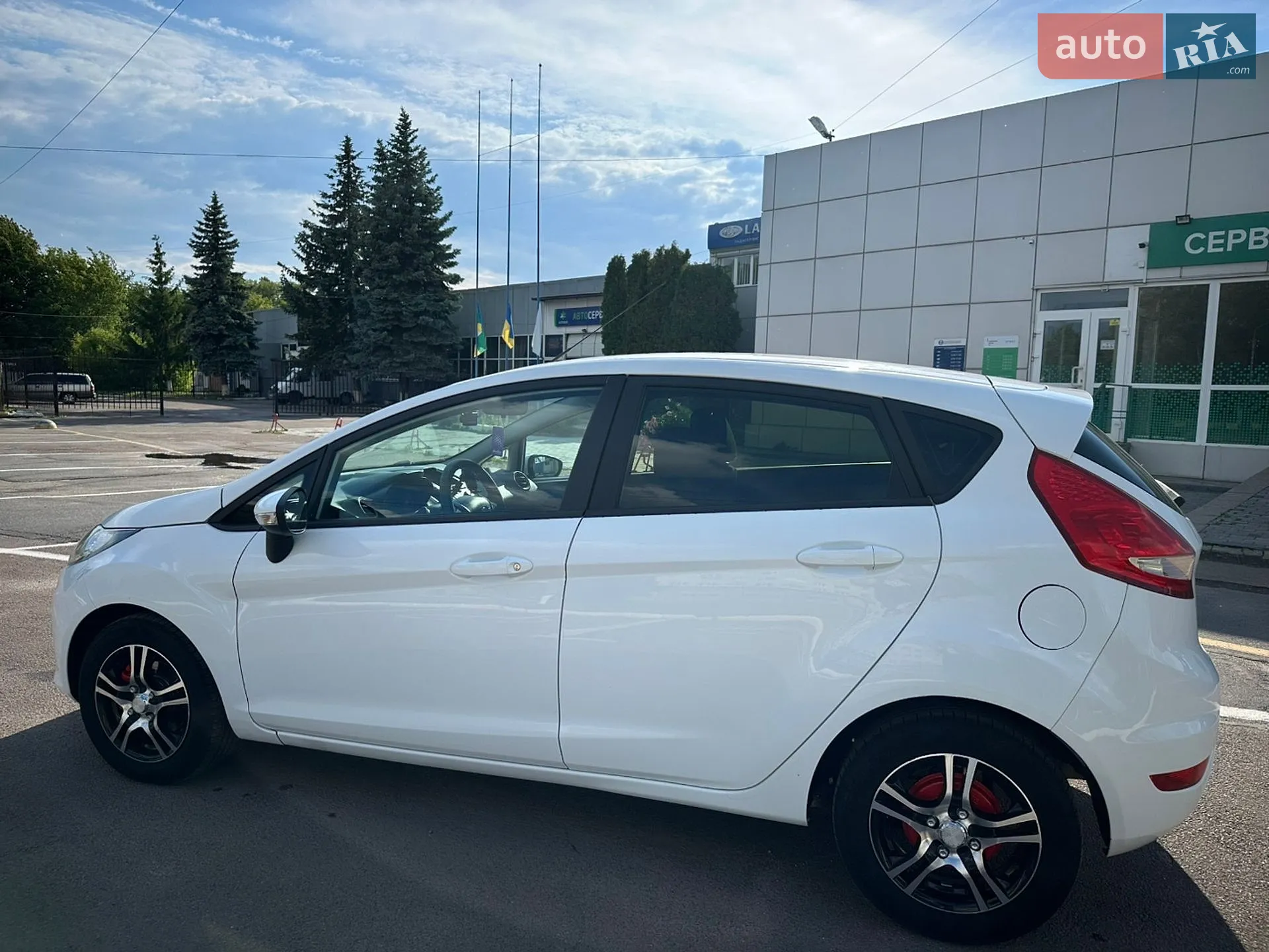 2010 Ford Fiesta - мініатюра 3
