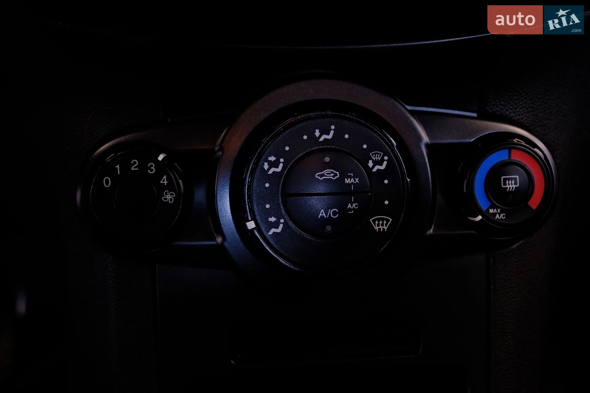 2013 Ford Fiesta - мініатюра 17