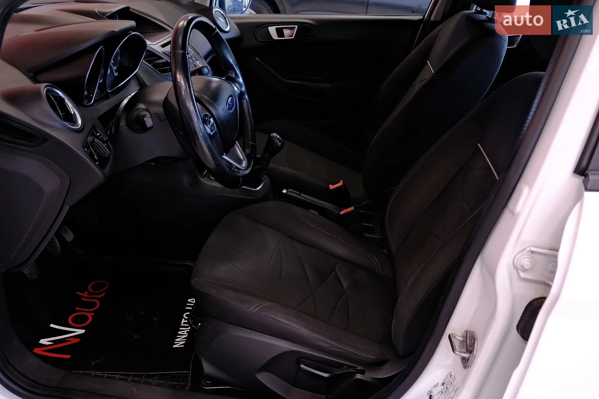 2013 Ford Fiesta - мініатюра 22
