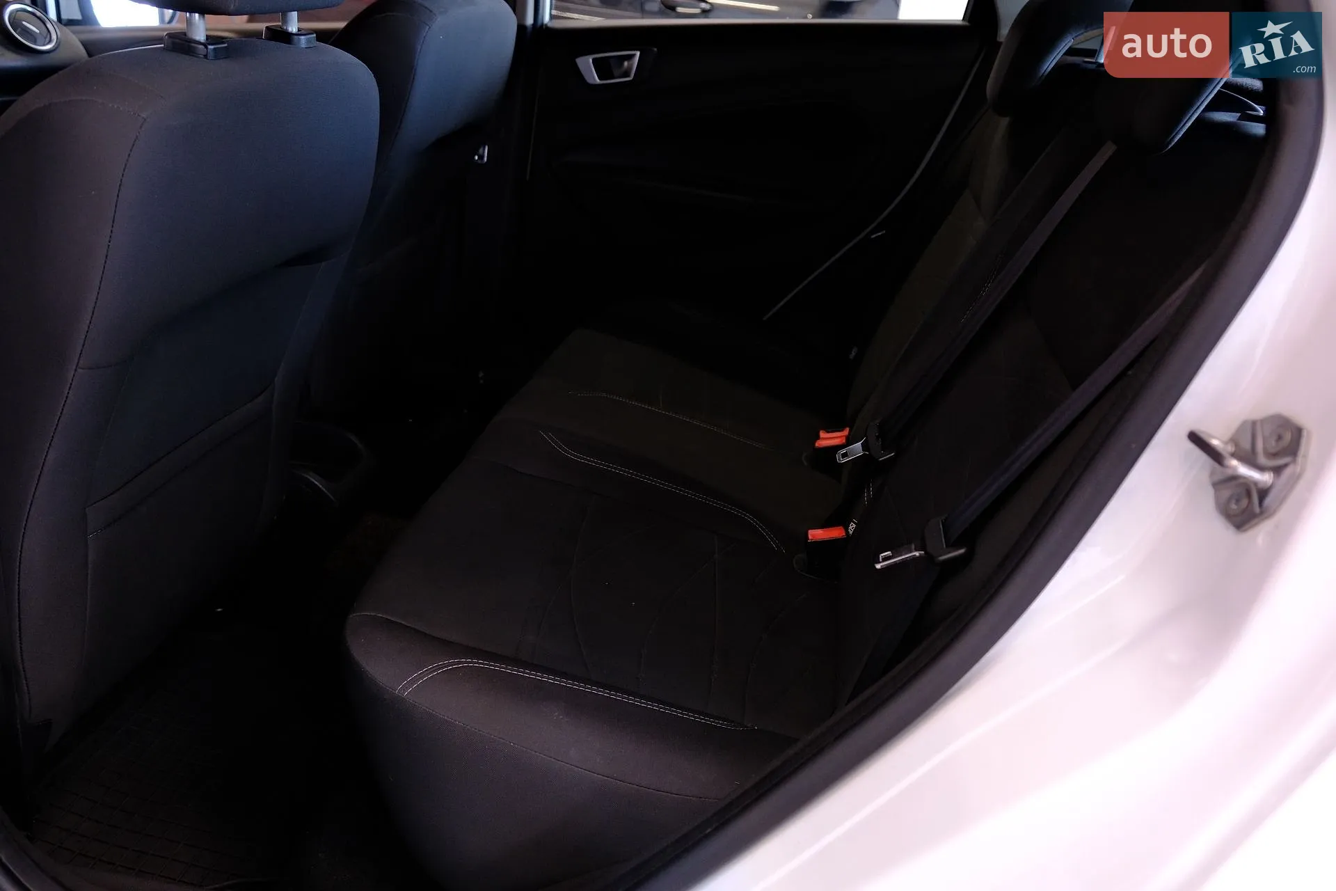 2013 Ford Fiesta - мініатюра 26