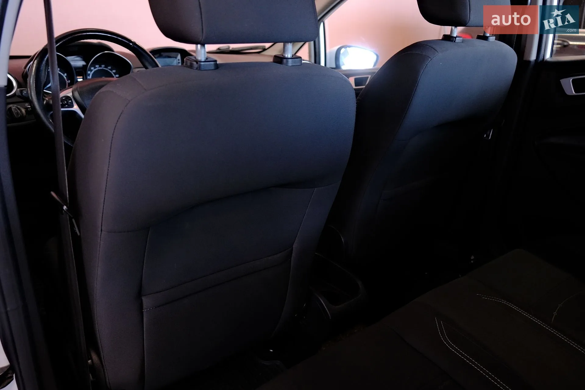 2013 Ford Fiesta - мініатюра 27