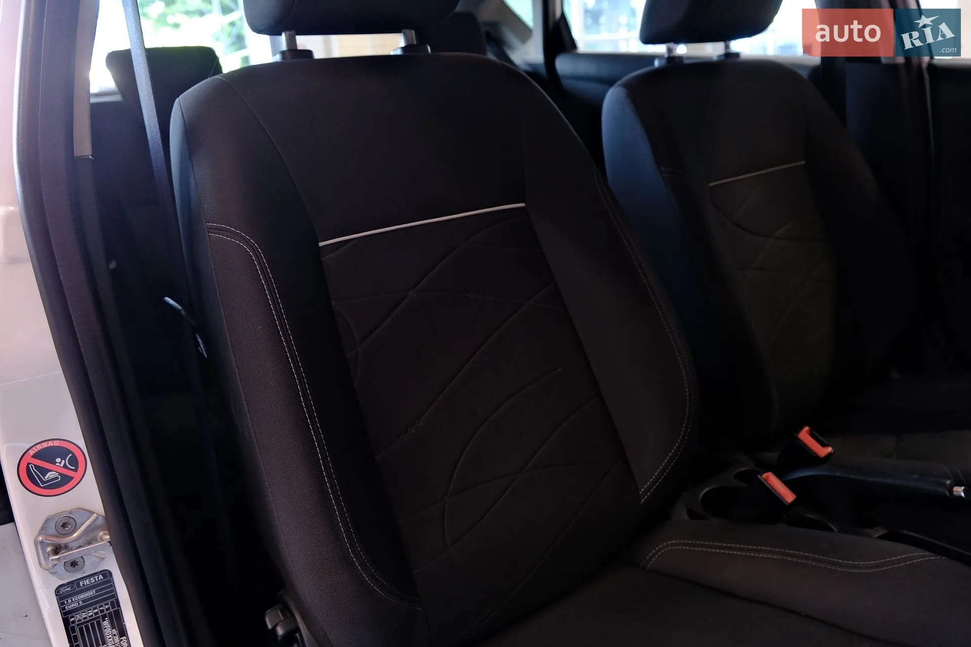 2013 Ford Fiesta - мініатюра 36
