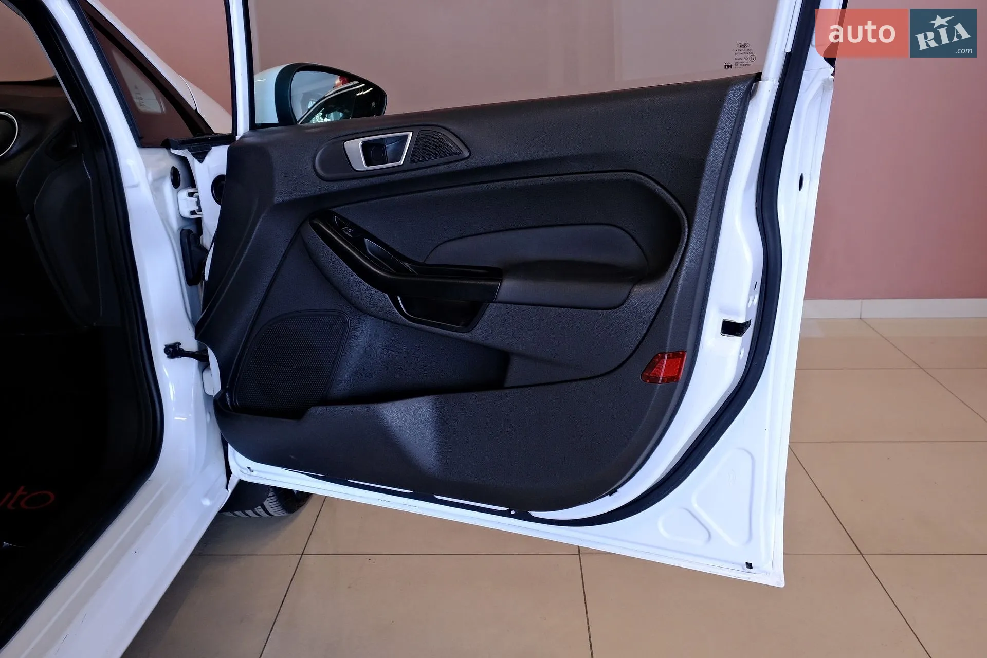 2013 Ford Fiesta - мініатюра 37