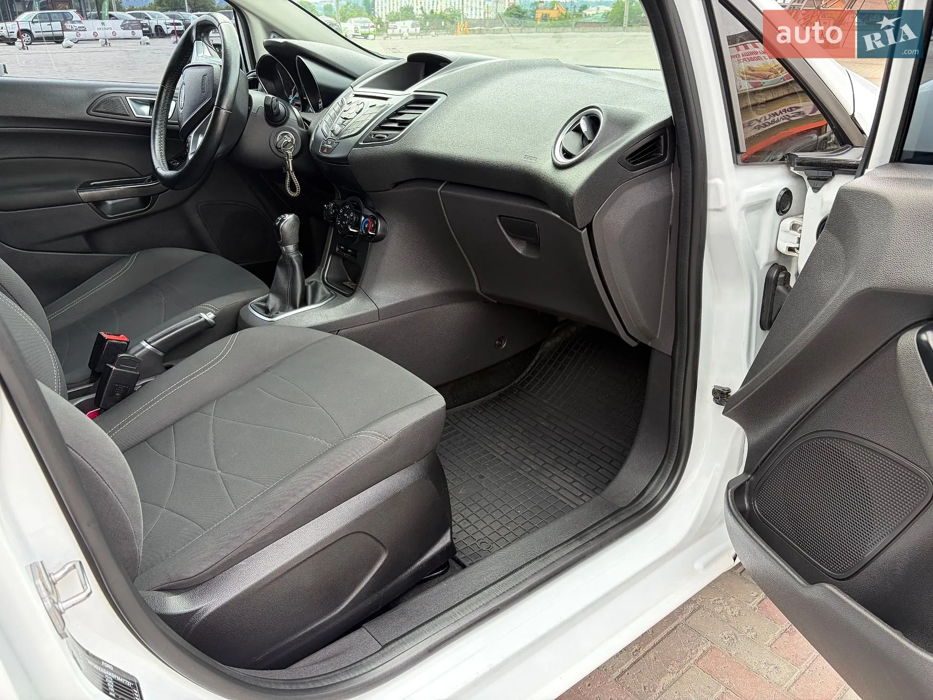 2015 Ford Fiesta - мініатюра 10