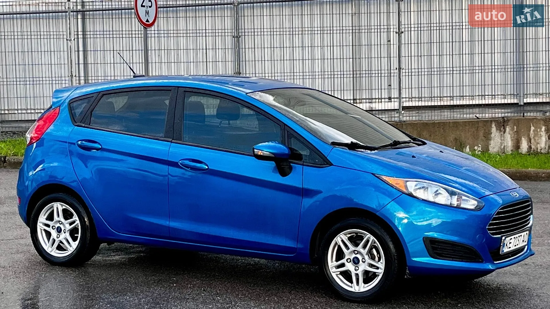 2017 Ford Fiesta - мініатюра 6
