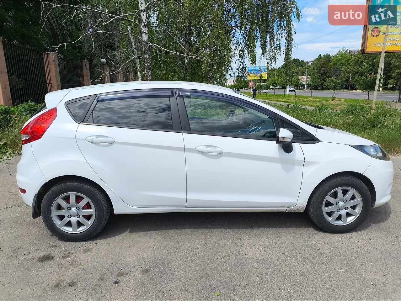 2013 Ford Fiesta - мініатюра 14