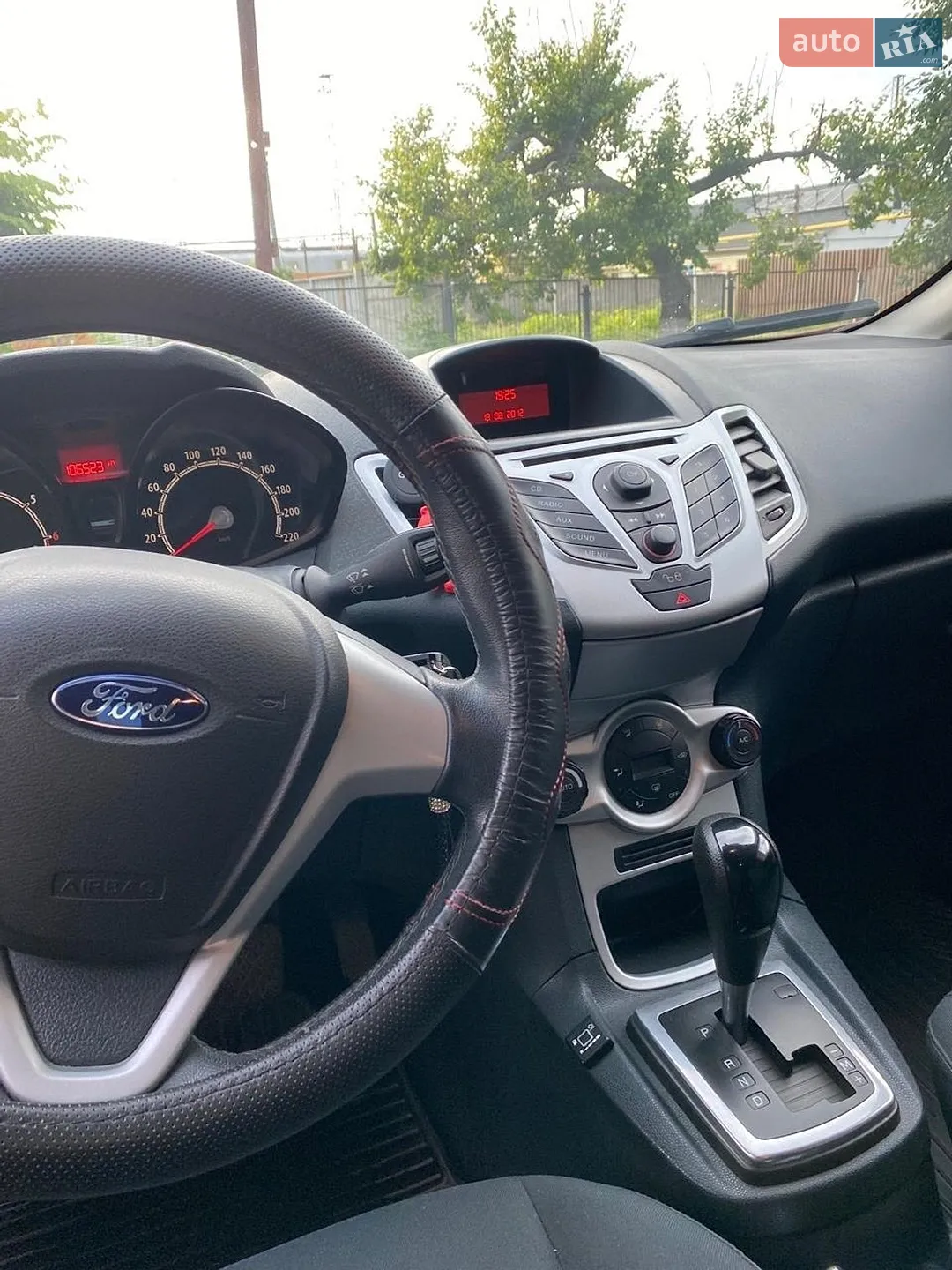 2012 Ford Fiesta - мініатюра 10