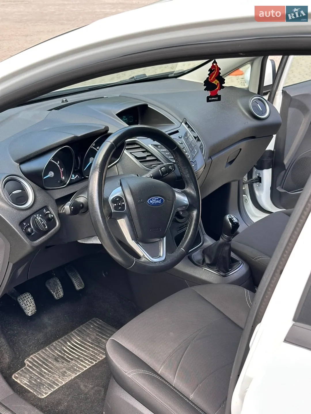 2016 Ford Fiesta - мініатюра 8