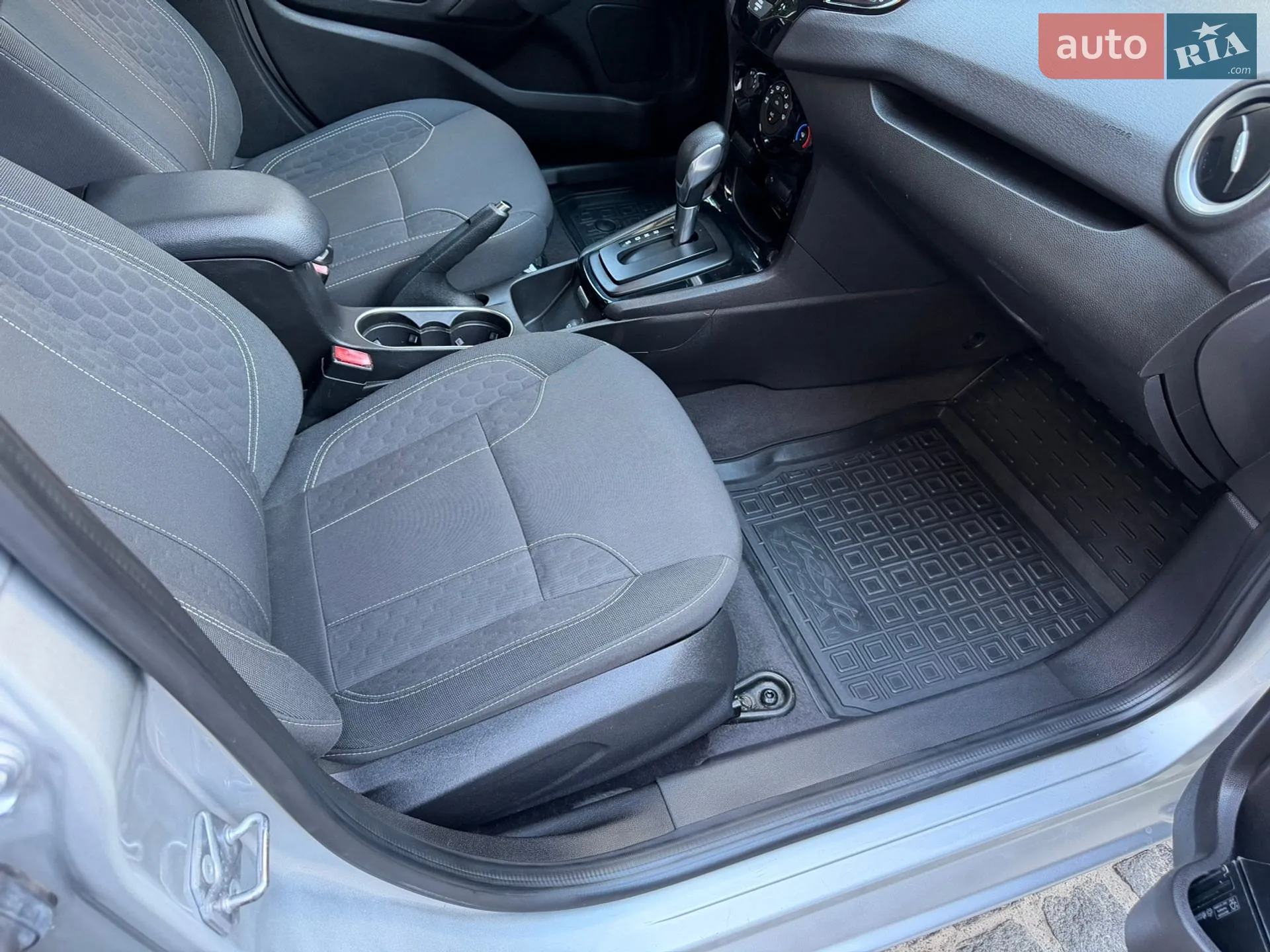 2019 Ford Fiesta - мініатюра 20