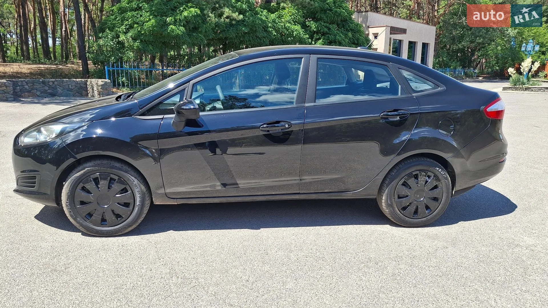 2017 Ford Fiesta - мініатюра 4