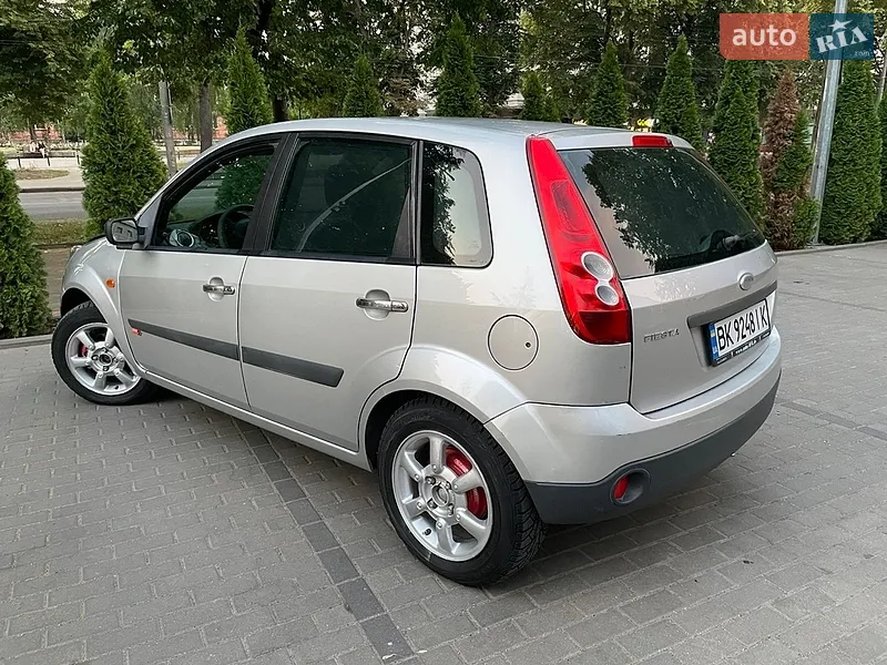 Ford Fiesta 2006 VIN WF0HXXGAJH6P20871 фото оголошення 4 з 43